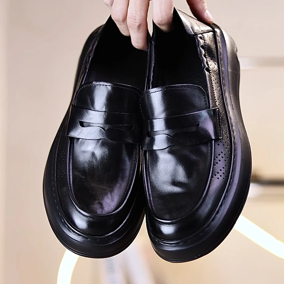 品牌【雷述富】男士头层牛皮鞋、夏季打孔真皮凉鞋、乐福鞋，一脚蹬