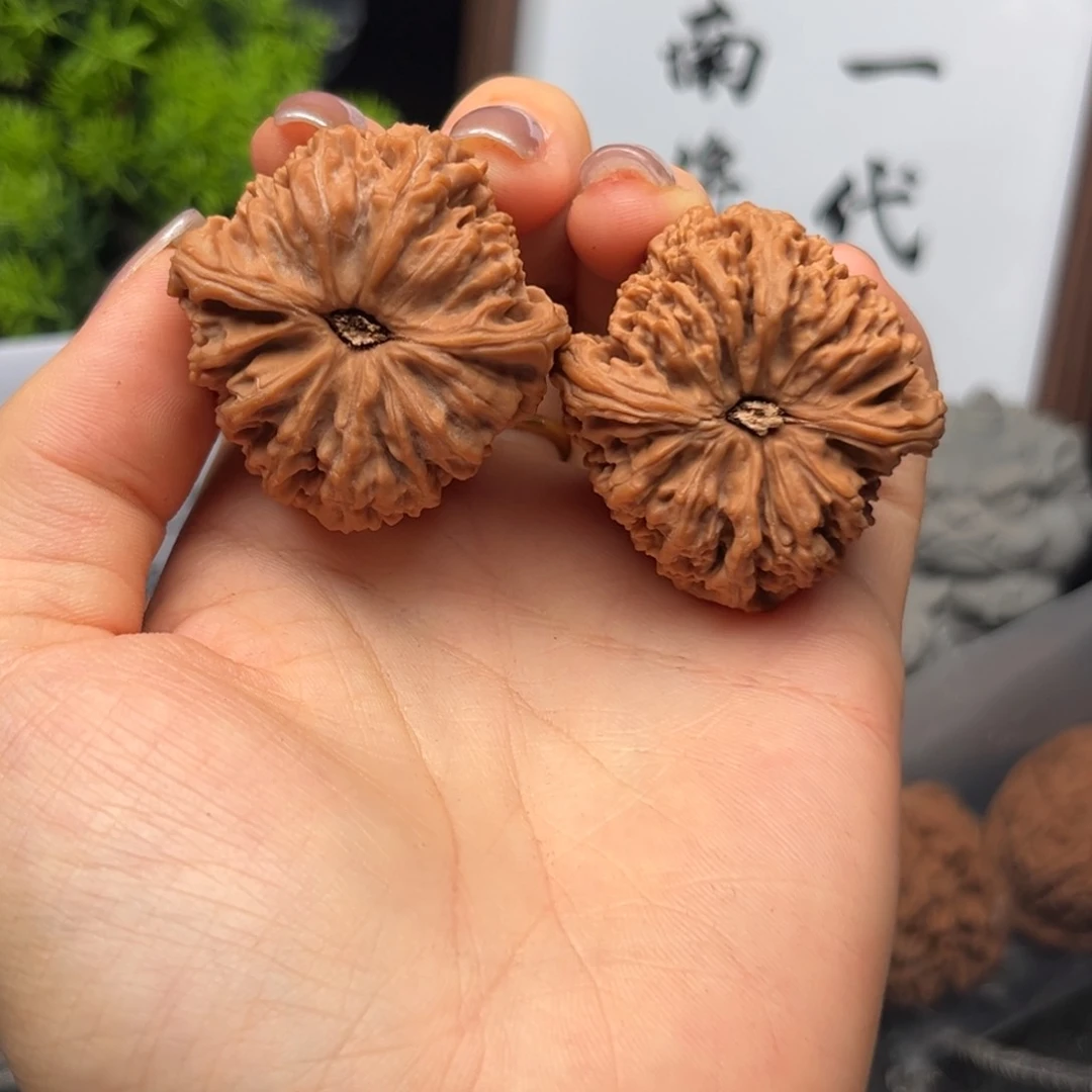 吊坠文玩核桃@**、南疆