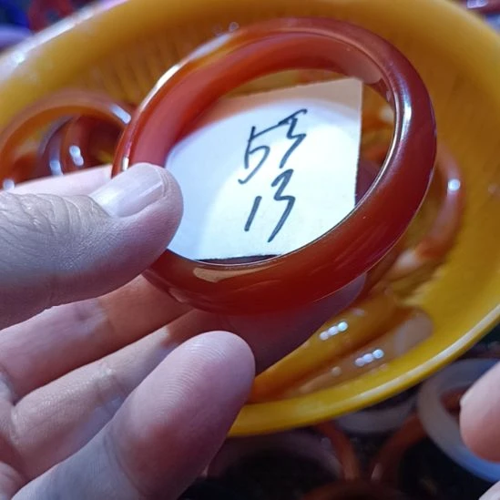 手镯玛瑙/玉髓未镶嵌