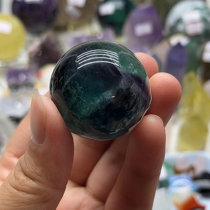 78克萤石球未镶嵌萤石