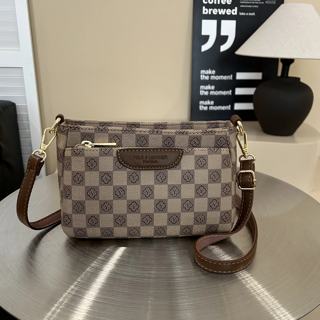 早秋新款2025女士百搭气质女包单肩斜挎包复古棋盘格方包时尚简约