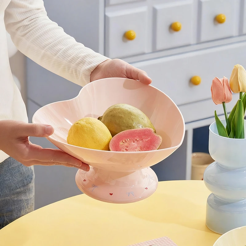 抢【包邮】爱心水果盘客厅家用新款高颜值茶几果盘高级感沥水干果盘