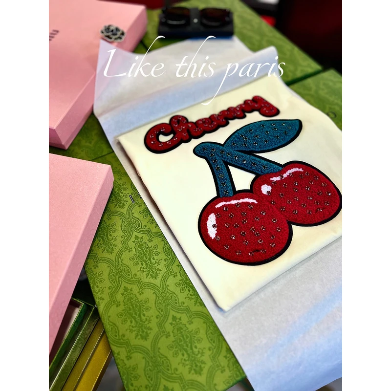 10号【樱桃】2025新款轻奢时尚百搭夏季设计感短袖