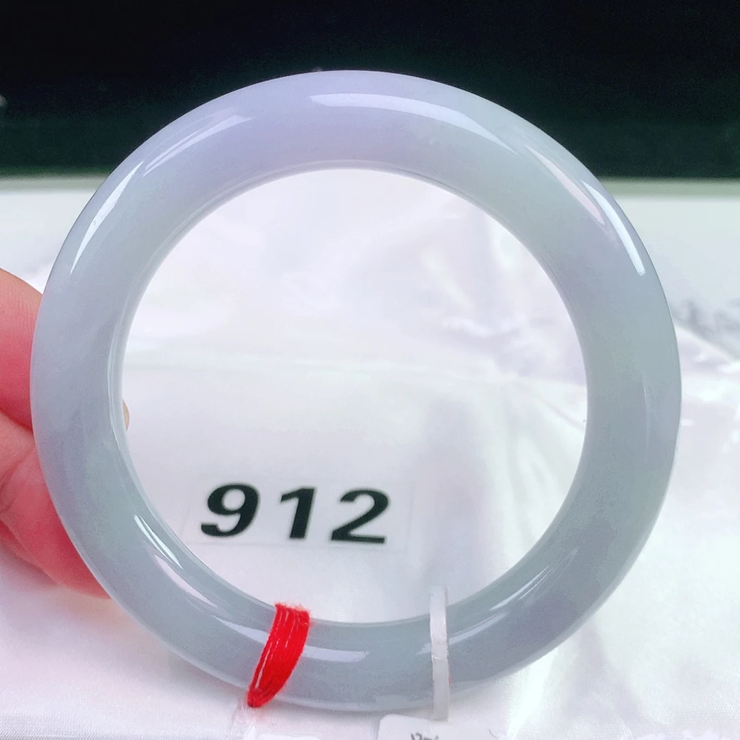 未镶嵌手镯（圆镯）翡翠912