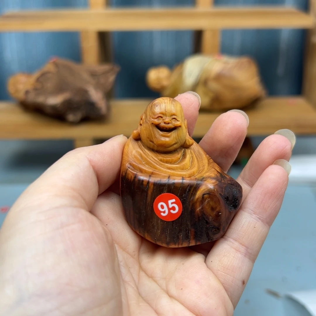 大***边木崖柏木摆件手把件