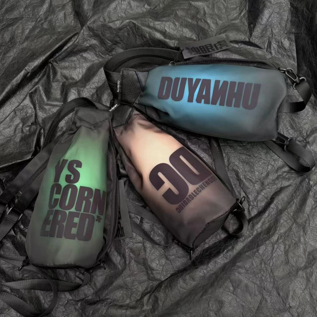 水瓶包胸包骑行运动休闲包四种背法-盗版必告