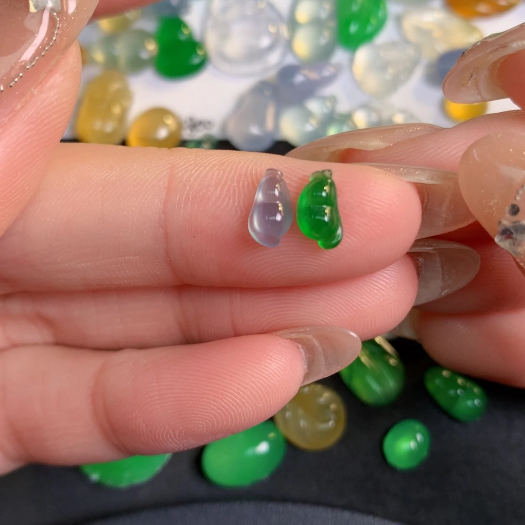 翡翠裸石7.7/4.16/2.99翡翠翡翠