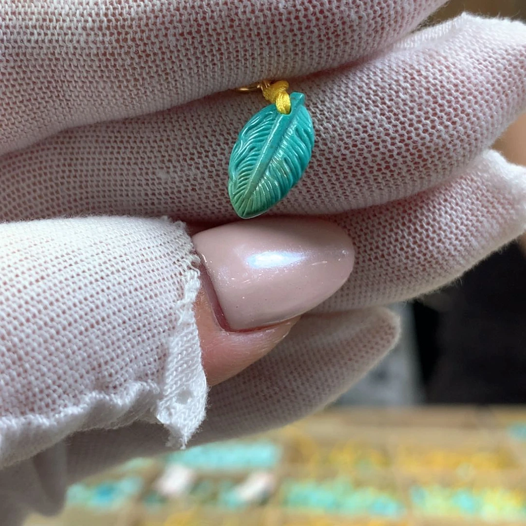 绿松石未镶嵌挂件