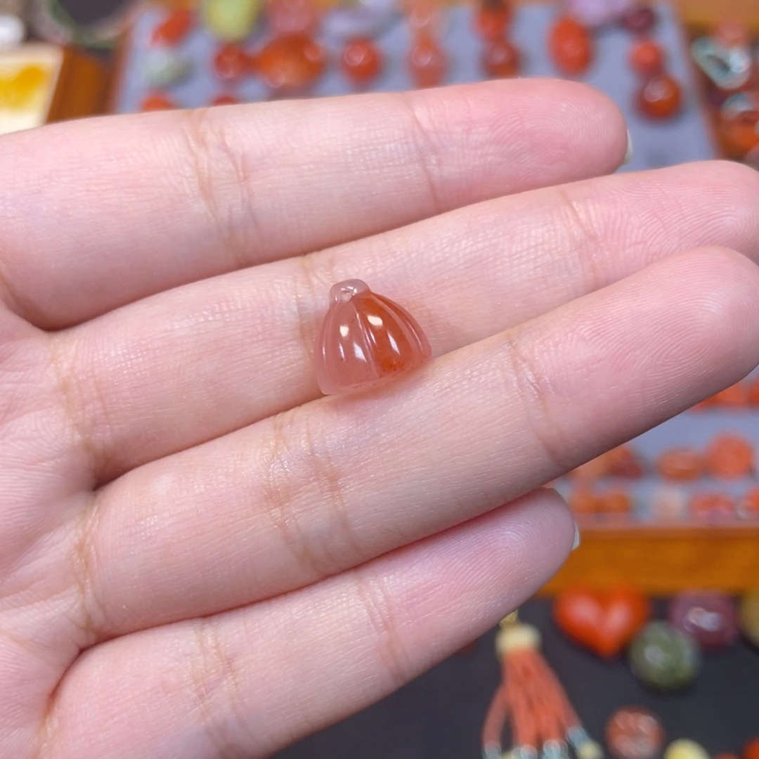 波***y南红玛瑙未镶嵌莲蓬