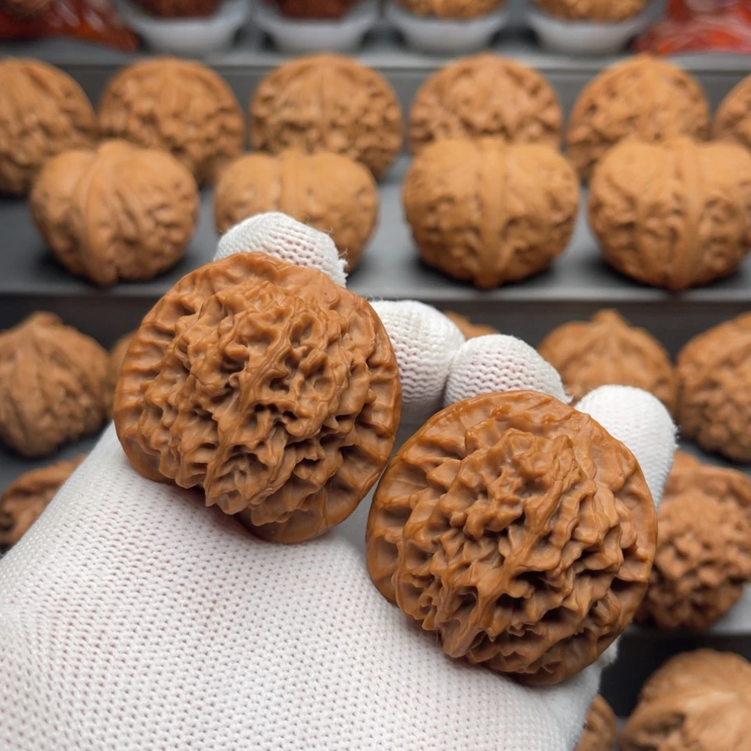 静***默把件文玩核桃秦闷