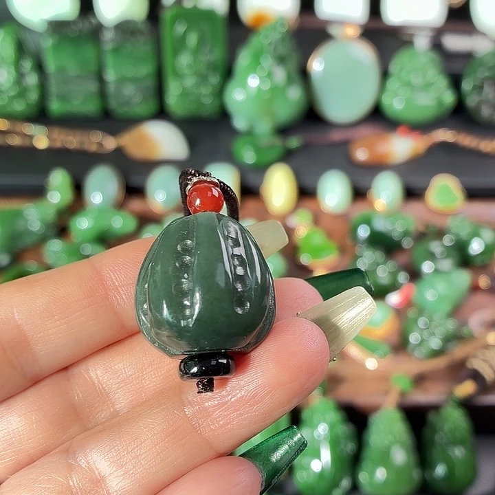 ****鲤和田玉未镶嵌挂件