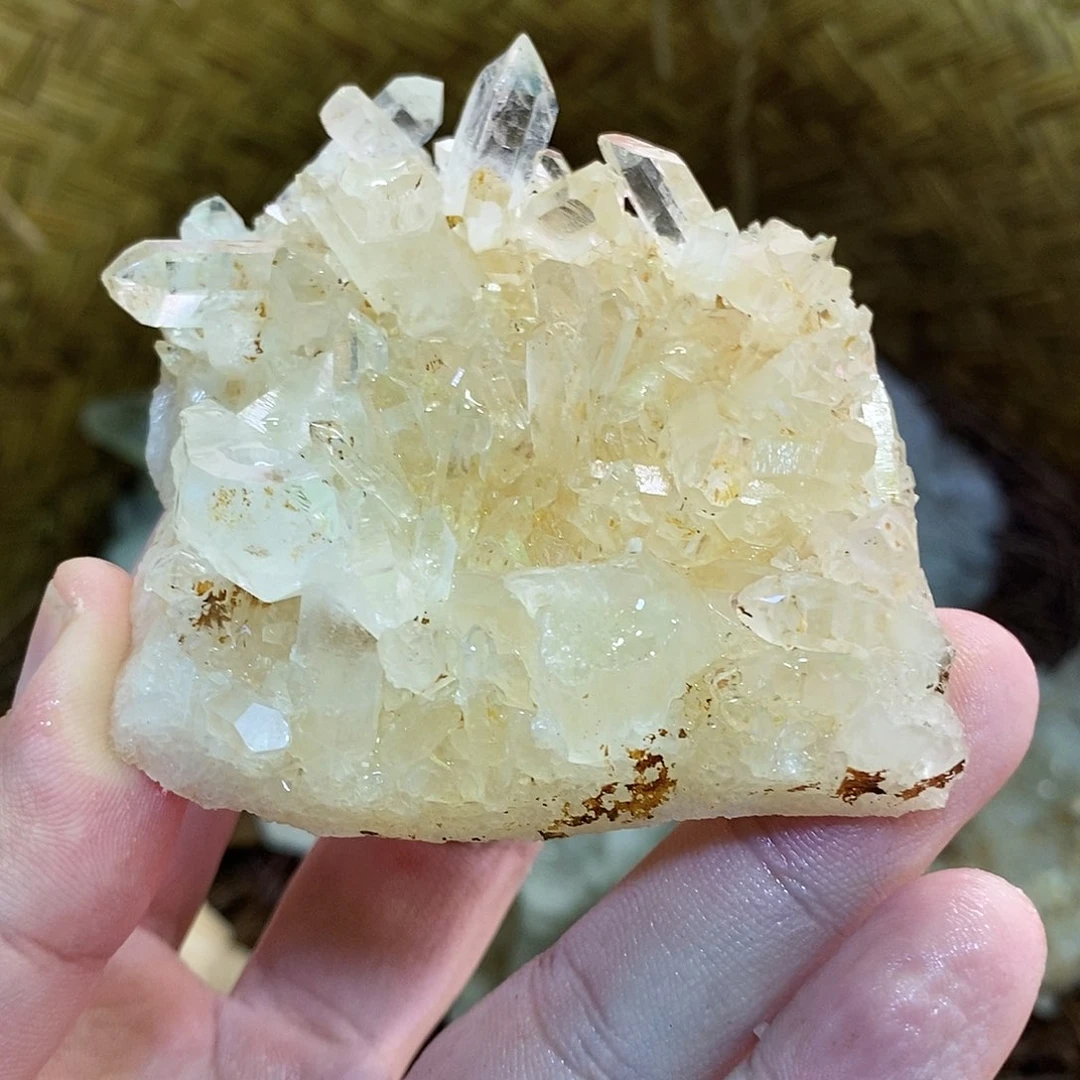 未镶嵌珠宝半成品水晶