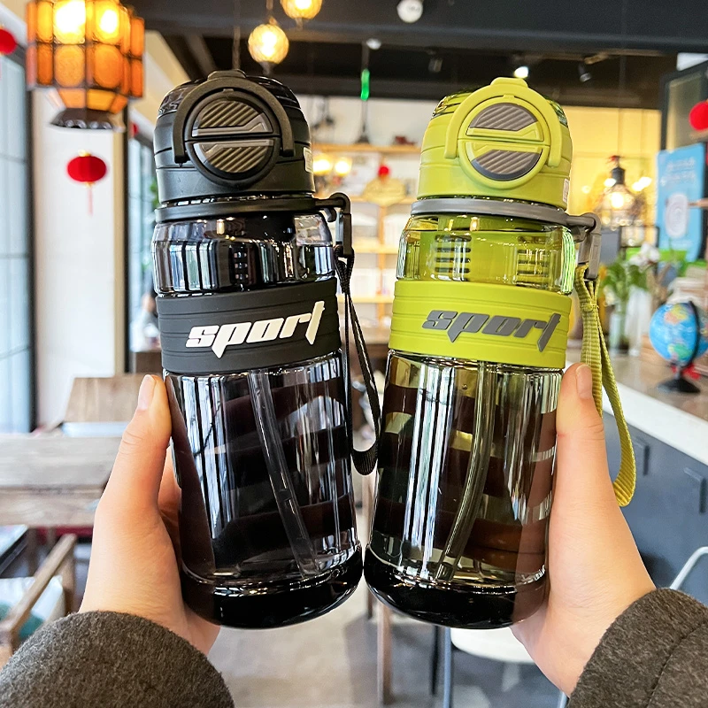 简约潮流大容量水杯男生吸管杯防摔运动户外便携直饮杯学生喝水壶