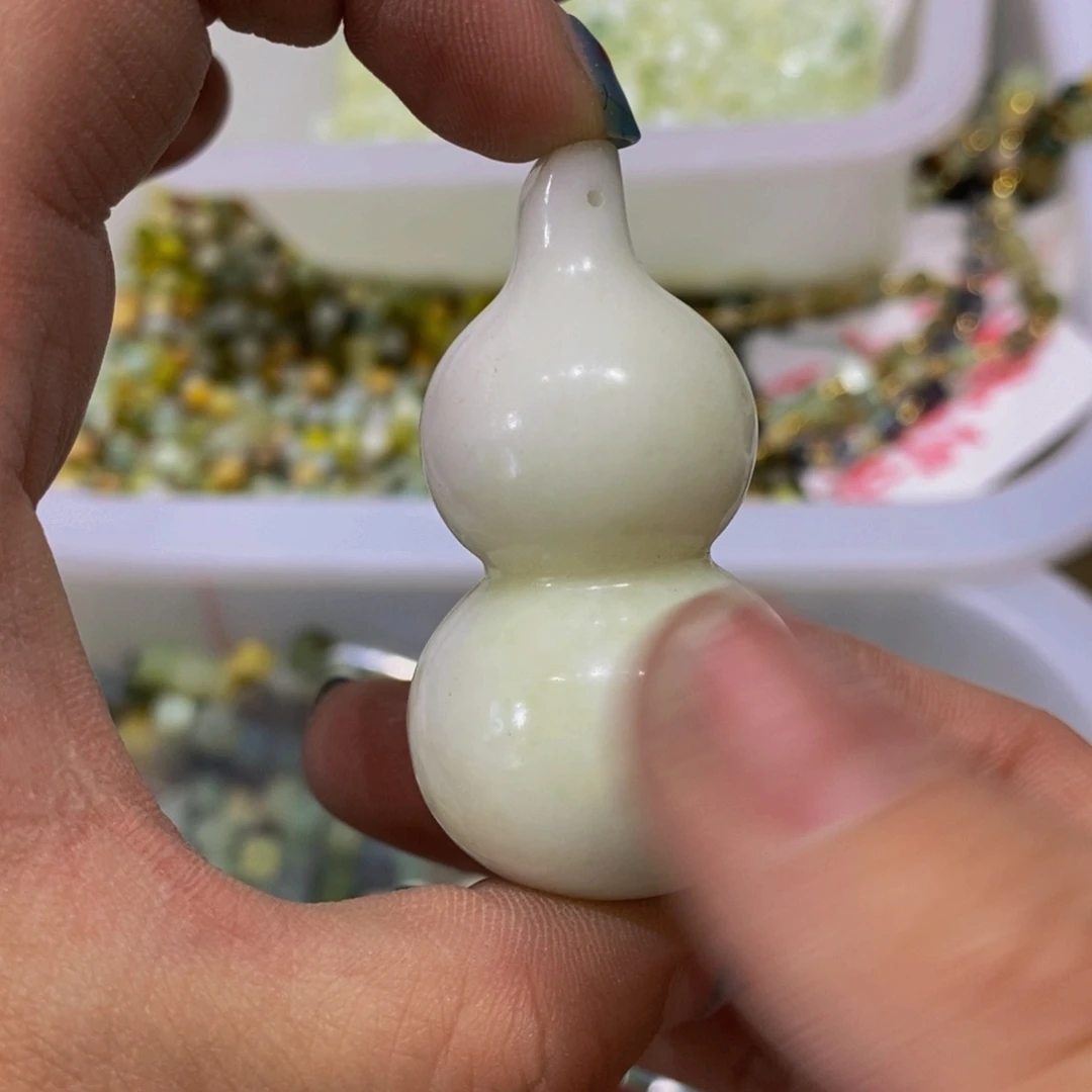 蛇纹石玉未镶嵌毛衣链82