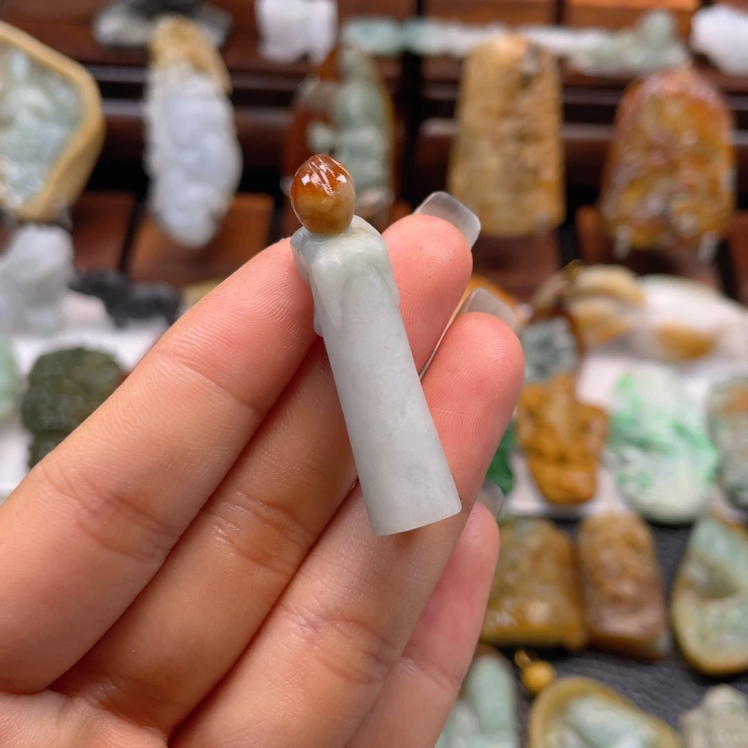 定制翡翠未镶嵌翡翠