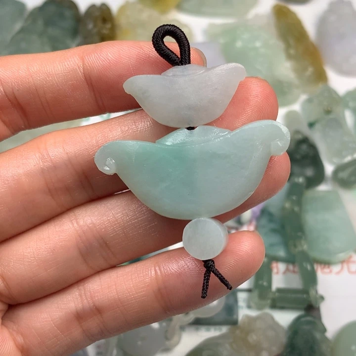 定制翡翠未镶嵌翡翠