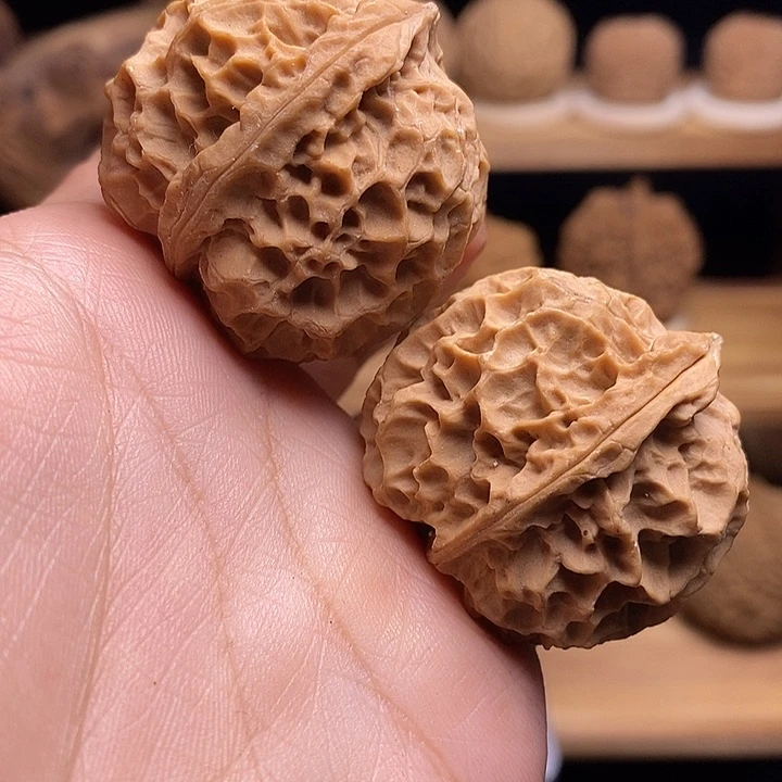 洛***白文玩核桃吊坠凤凰牡丹38