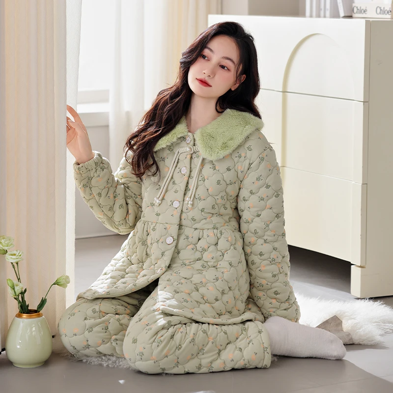 2024年秋冬季新款浅绿色保暖睡衣女三层加厚夹棉袄厚款家居服套装