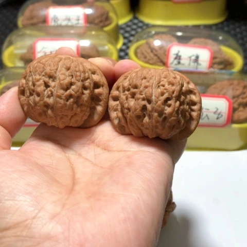 吊坠文玩核桃血麒麟