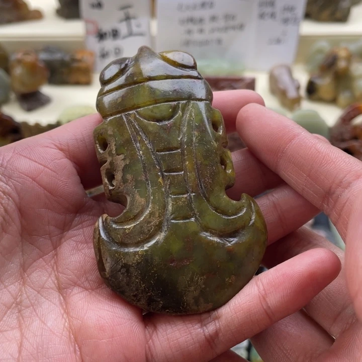 蛇纹石玉颈饰未镶嵌63