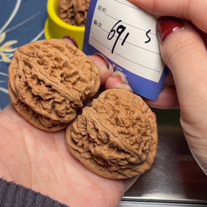 文玩核桃把件粗筋45