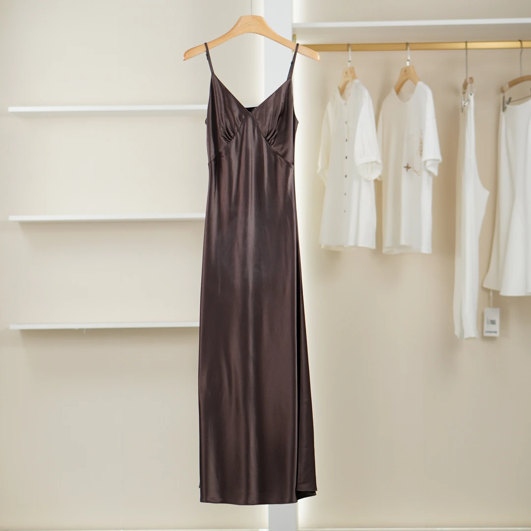 【麦笛·品牌新款】5081618 夏季简约醋纤性感吊带连衣裙品牌女装