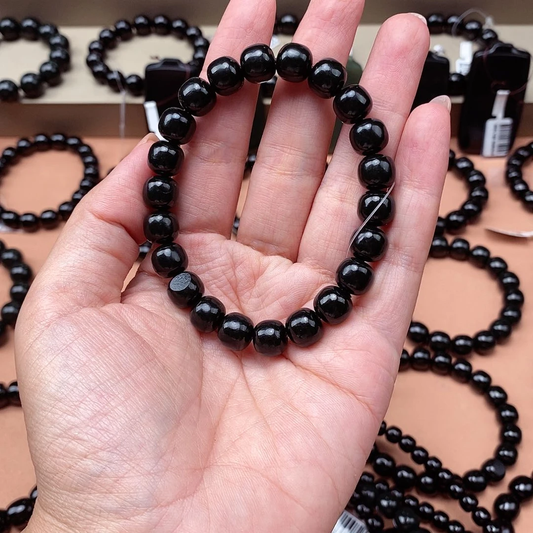 广***借和田玉未镶嵌颈饰