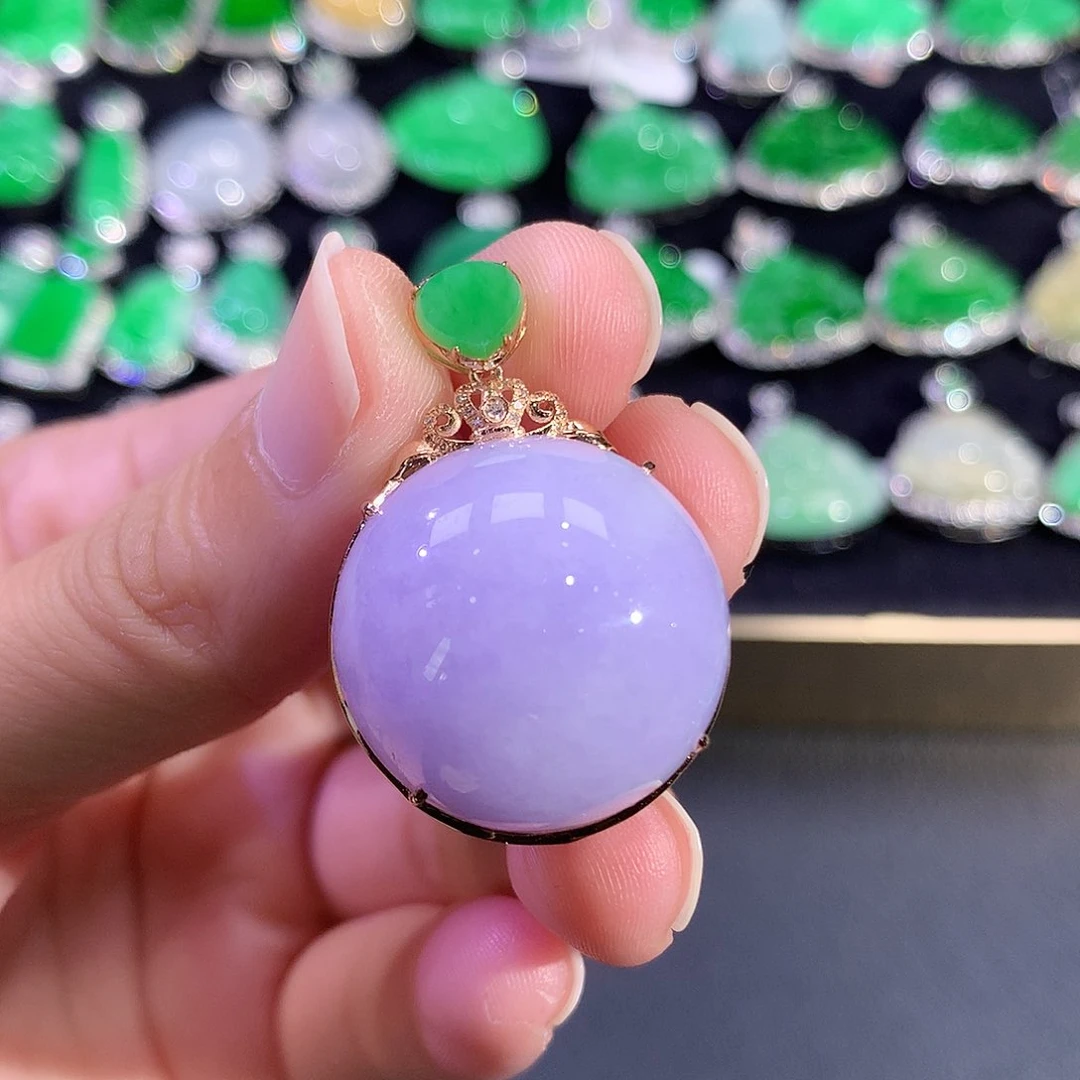 翡翠18K金镶嵌吊坠(赠链)