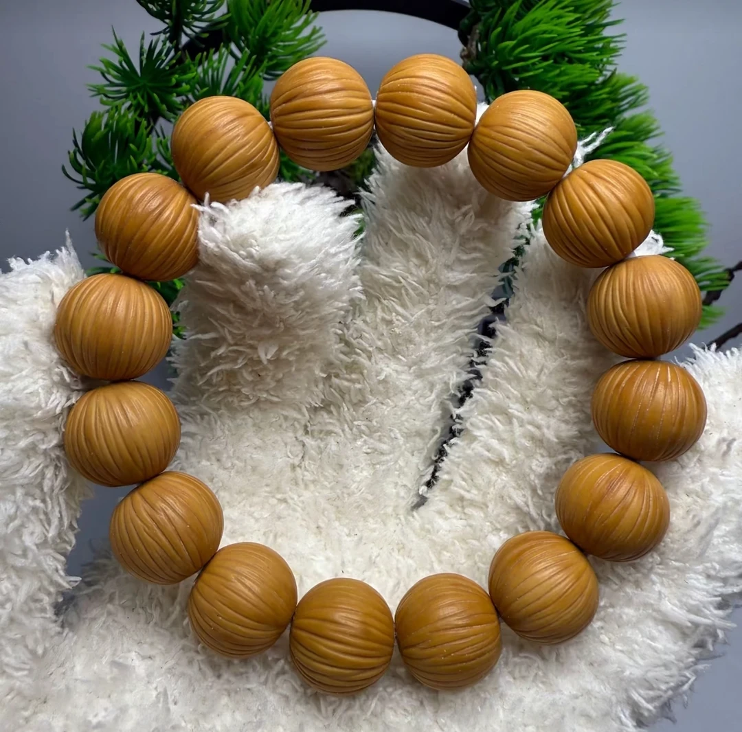 猴头核桃雕刻拉丝猴头全品原色暴力归圆，直径15mm左右