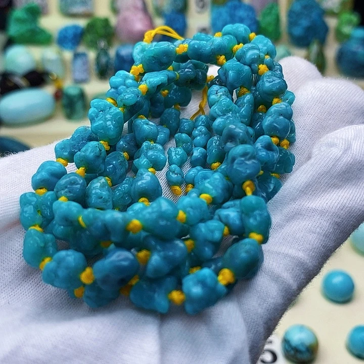 绿松石配饰未镶嵌