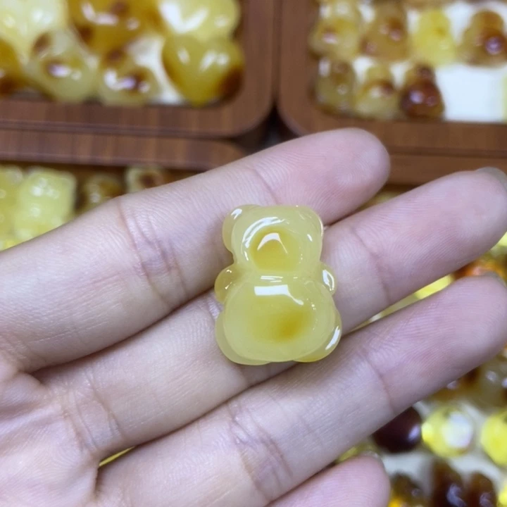 吊坠橄榄核抱抱熊42
