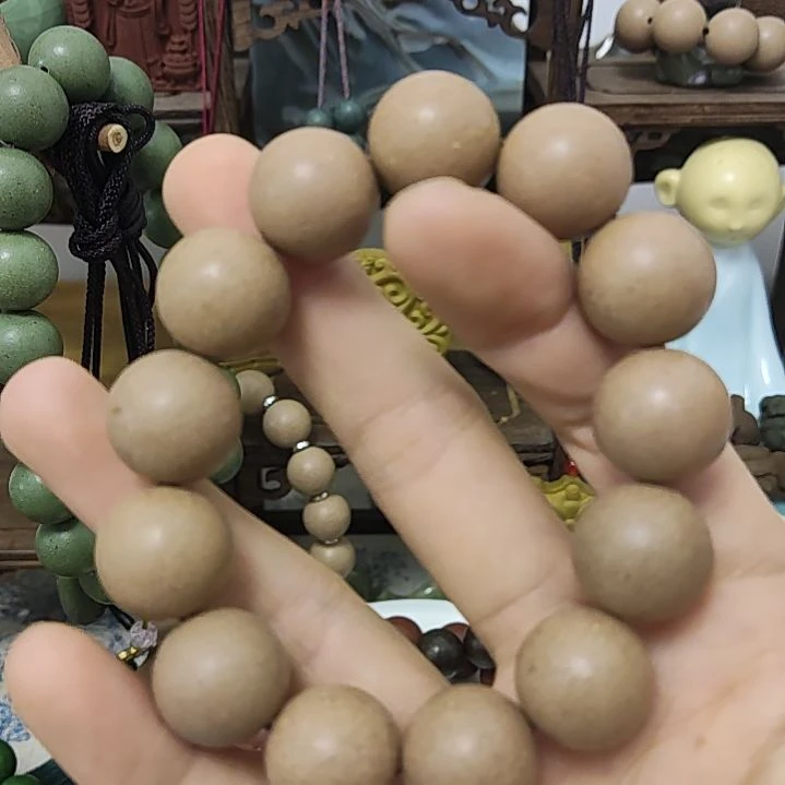 泥塑凡**满白龙涎香方1.8尺寸微瑕手串