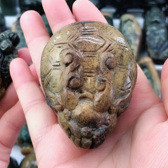 岫岩河磨玉（透闪石质玉）未镶嵌把件