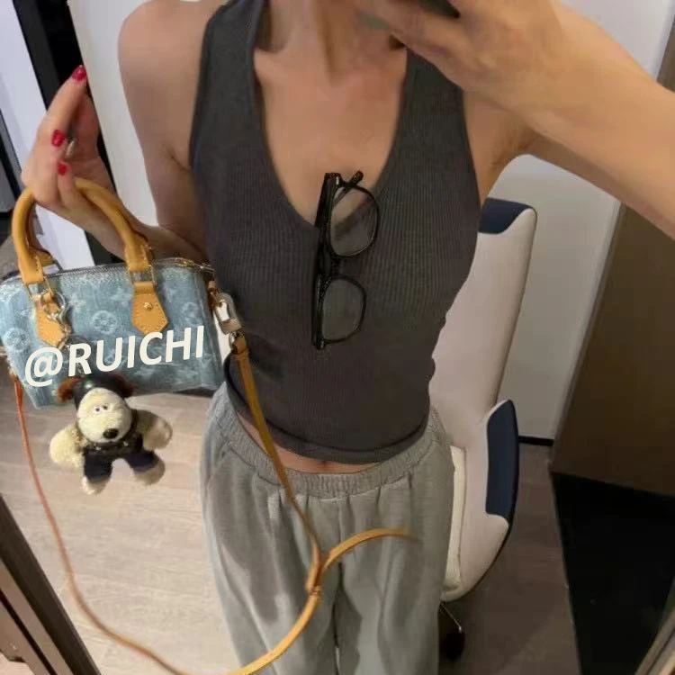 韩系松弛感~夏季2025新款百搭时尚挂脖针织上衣小背心通勤休闲风