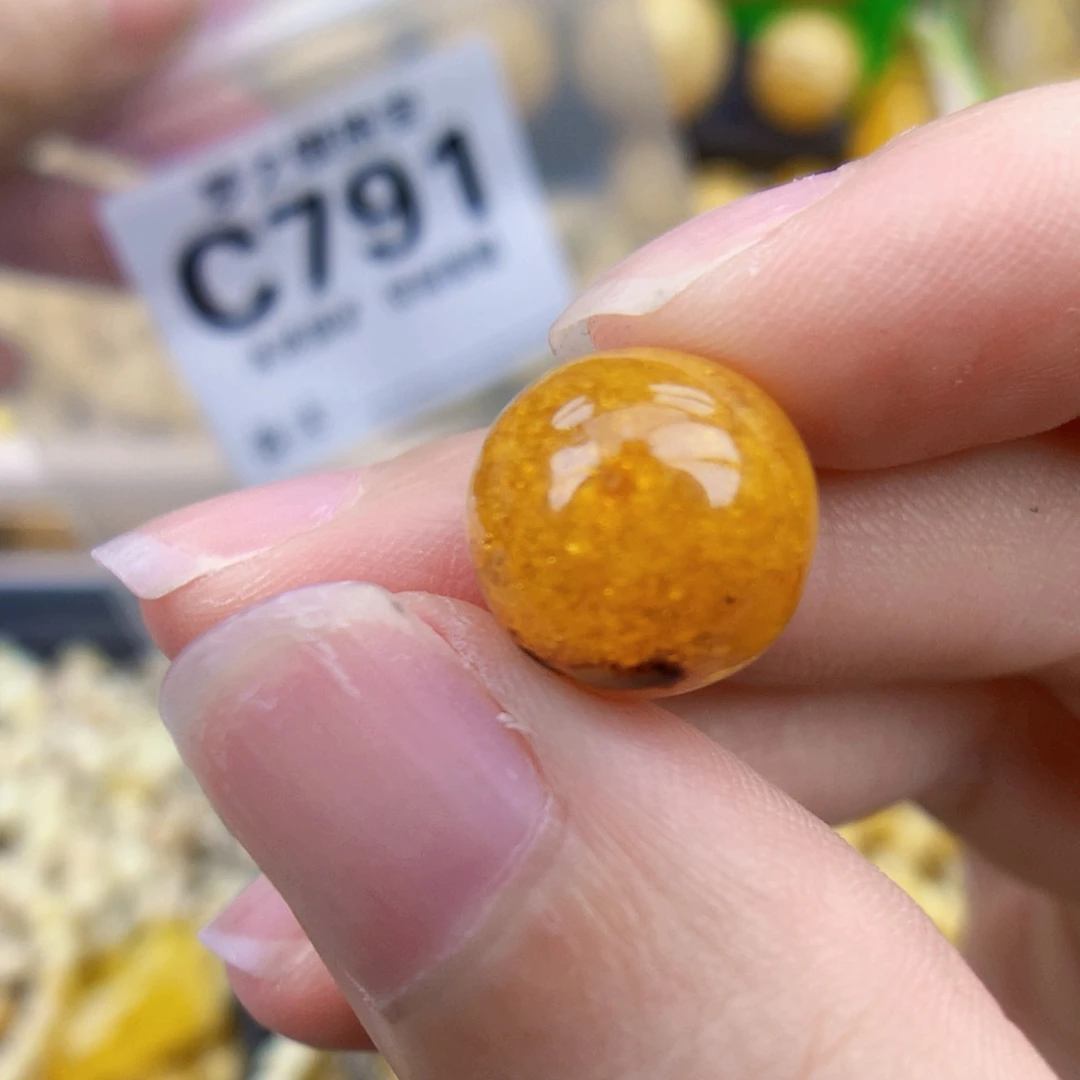 未镶嵌琥珀珠宝奇石12