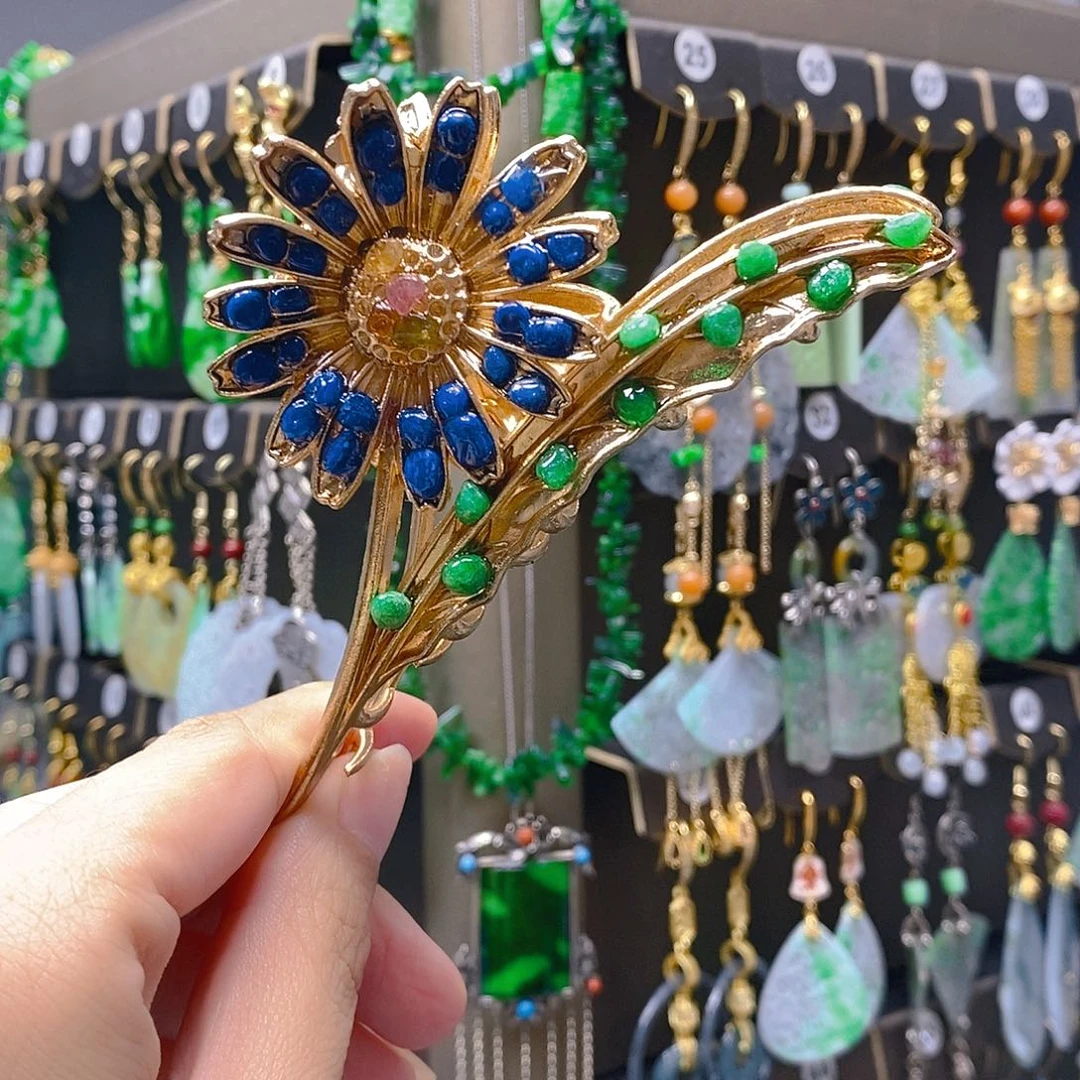 未镶嵌翡翠耳饰翡翠