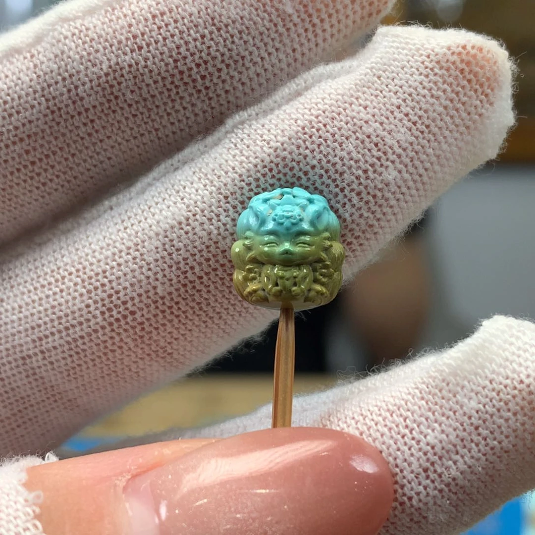 绿松石未镶嵌挂件