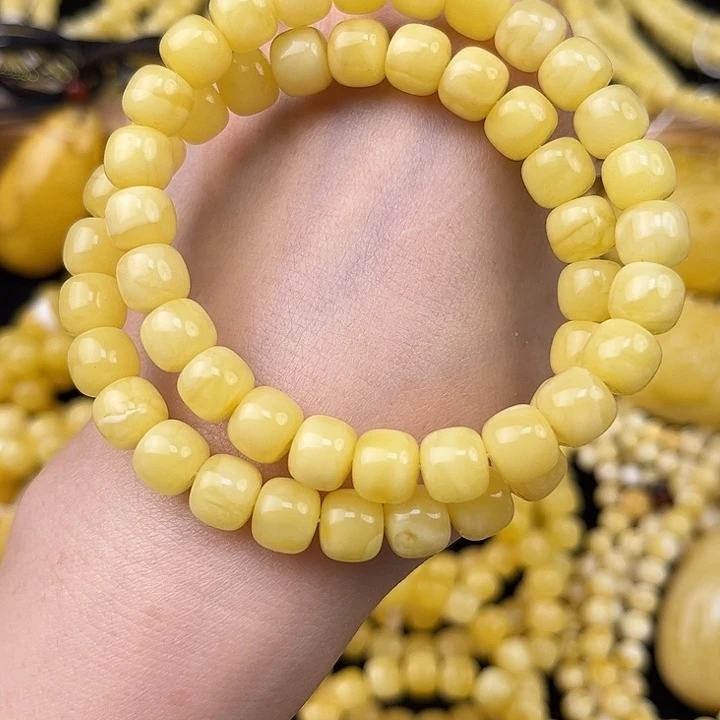 琥珀未镶嵌颈饰琥珀，多样性发其一