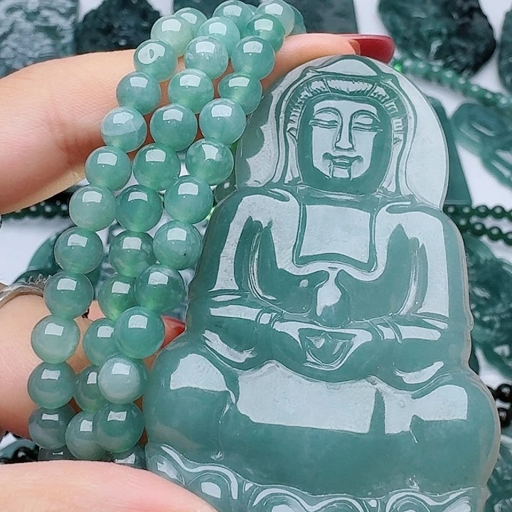 翡翠未镶嵌颈饰天然的A货翡翠多样性发其一