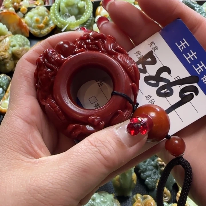 透闪石质玉手把未镶嵌