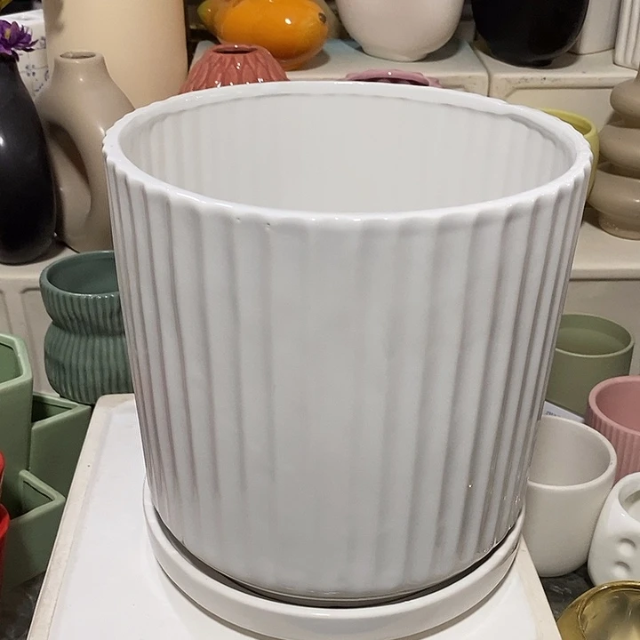 陶盆有孔 瑕疵针孔漏釉介意勿拍外口20 外高21