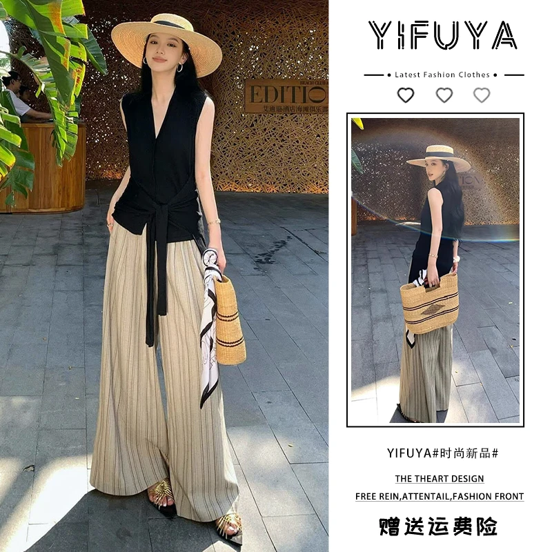 小个子穿搭黑色针织衫小众设计条纹阔腿裤微胖显瘦高级感时尚套装