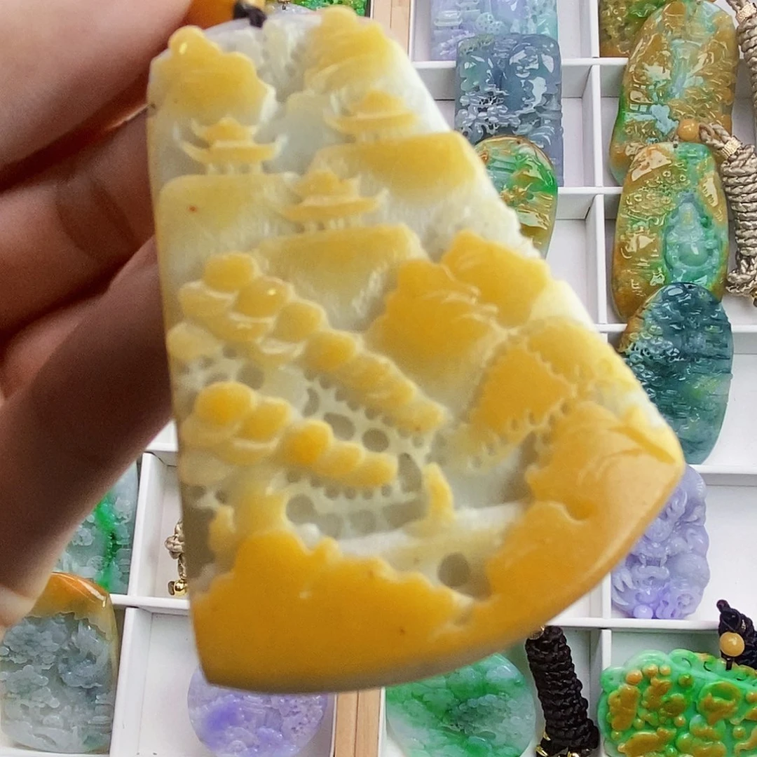 翡翠未镶嵌颈饰翡翠