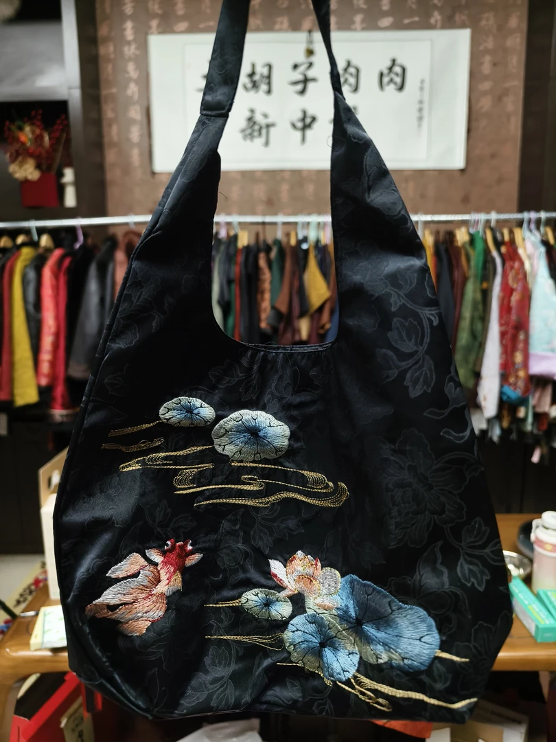 【锦鲤】龟裂纹春季新款新中式国风轻奢原版手提包女