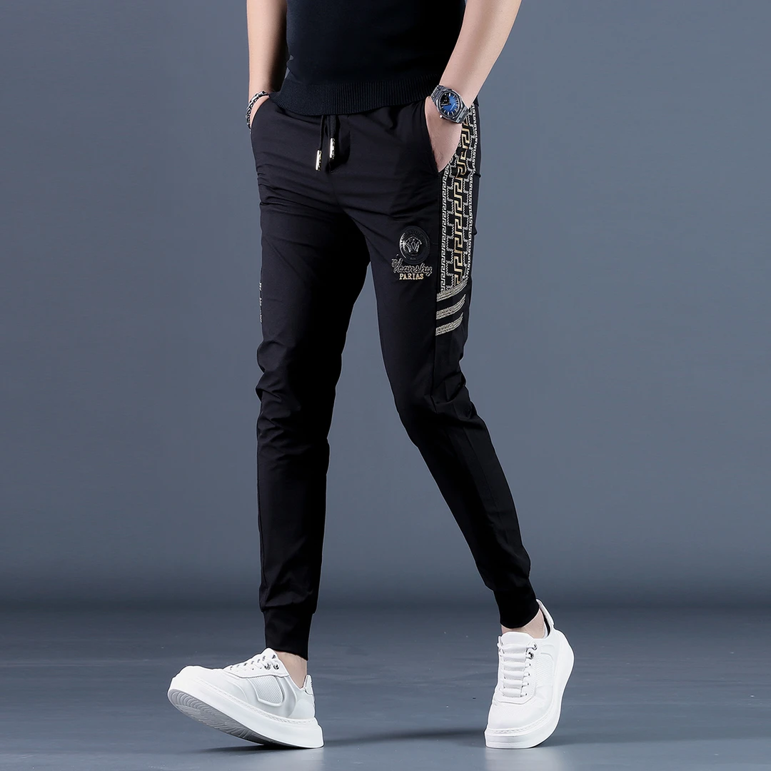 男士休闲春夏季欧货时尚百搭舒适束脚裤冰丝薄款弹力简约运动裤子