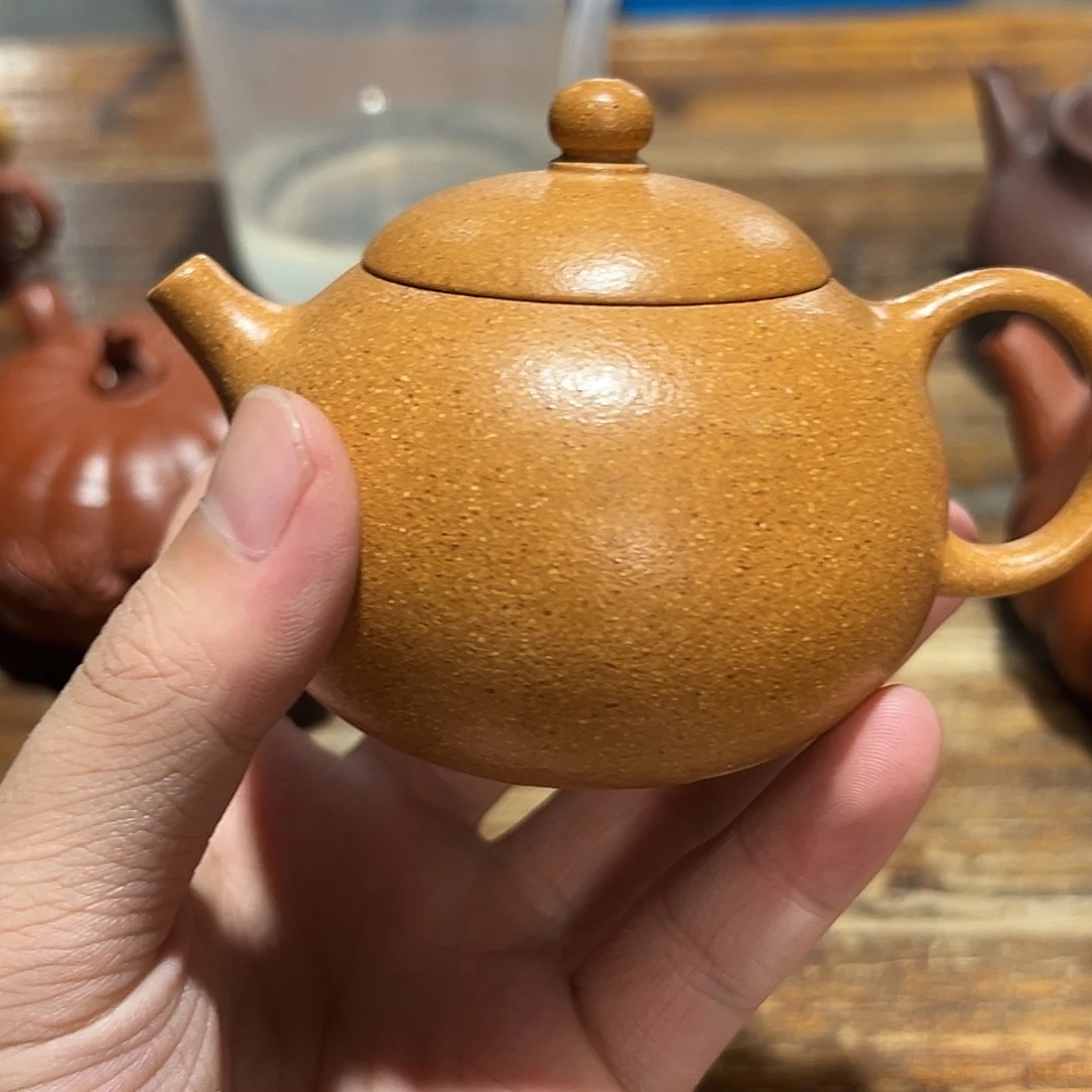 茶壶紫砂紫砂的味道很