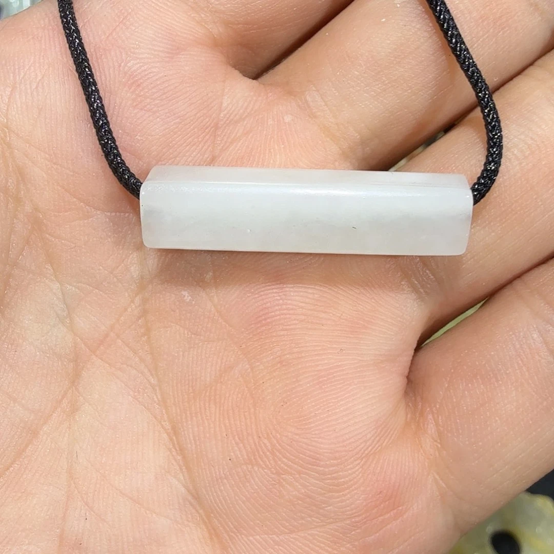 天***头和田玉未镶嵌挂件