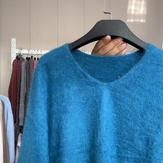 长拉绒兰色ｖ领毛衣