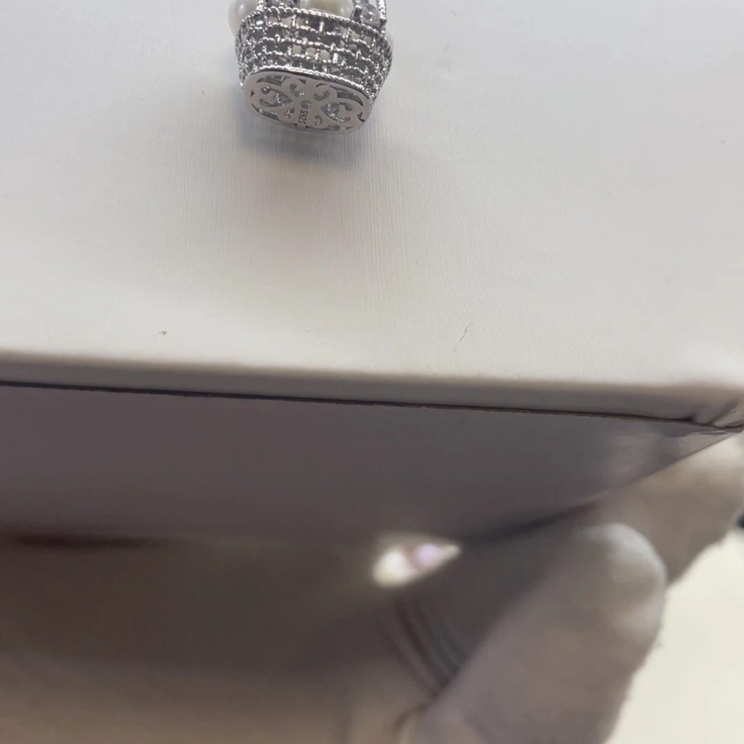 吱***吱颈饰银S925镶嵌淡水珍珠