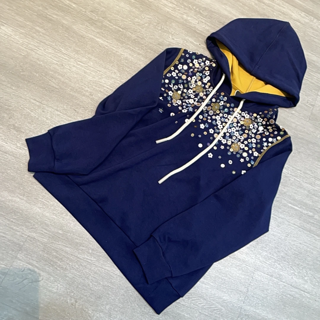 连帽亮片刺绣花长袖卫衣-果梓345